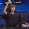 Стикер 60 😂 Видео набор эмоджи с игроком и стримером m0NESYof