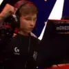 Стикер 19 😂 Видео набор эмоджи с игроком и стримером m0NESYof