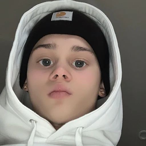 🥺 Стикер «Даня Милохин» для Telegram