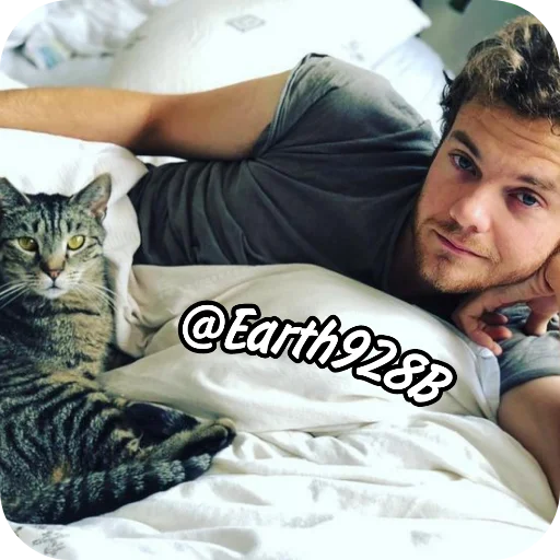 🐈 Стикер «Hughie Campbell» для Telegram