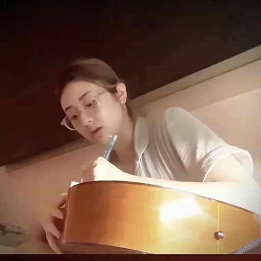 🎸 Стикер «yunjin» для Telegram