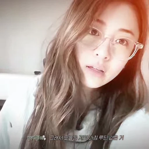 🎸 Стикер «yunjin» для Telegram
