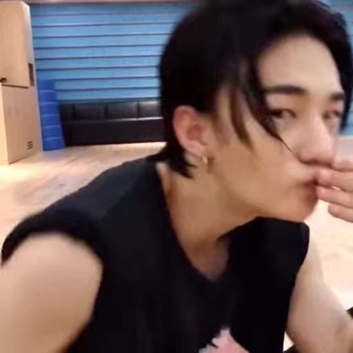💋 Стикер «hwang hyunjin» для Telegram