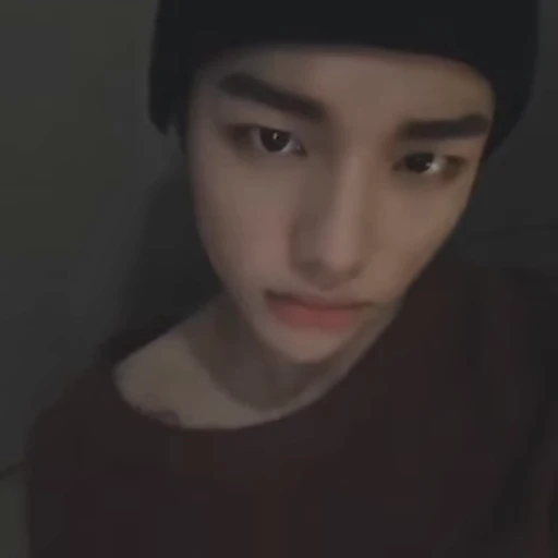 😉 Стикер «hwang hyunjin» для Telegram