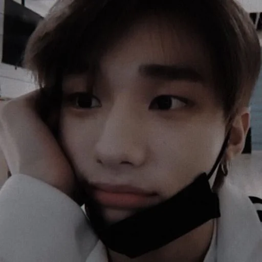 🎸 Стикер «HWANHYUNJIN» для Telegram