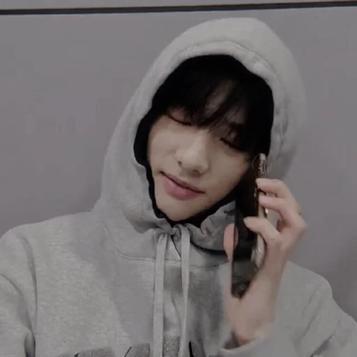 🎸 Стикер «HWANHYUNJIN» для Telegram