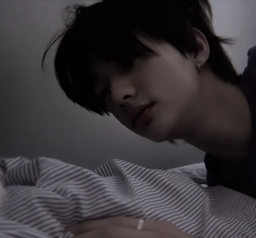 🎸 Стикер «HWANHYUNJIN» для Telegram