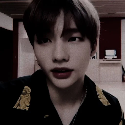 🎸 Стикер «HWANHYUNJIN» для Telegram