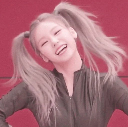 🦋 Стикер «hwang yeji» для Telegram