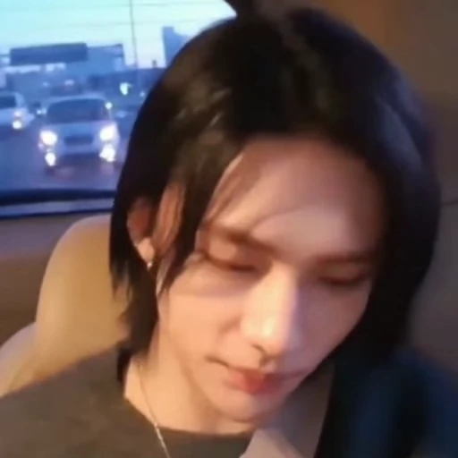 🌟 Стикер «hyun bhyun» для Telegram