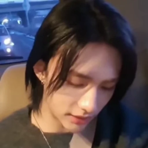🌟 Стикер «hyun bhyun» для Telegram