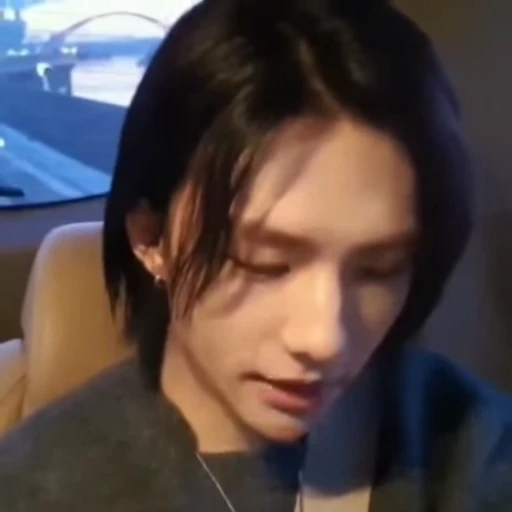 🌟 Стикер «hyun bhyun» для Telegram