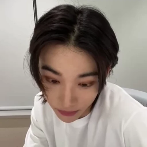 💋 Стикер «안뇽 Stray Kids» для Telegram