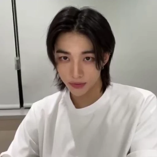 💋 Стикер «안뇽 Stray Kids» для Telegram