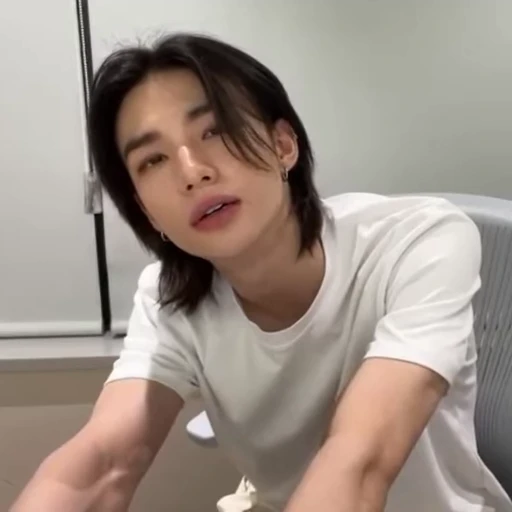 💋 Стикер «안뇽 Stray Kids» для Telegram