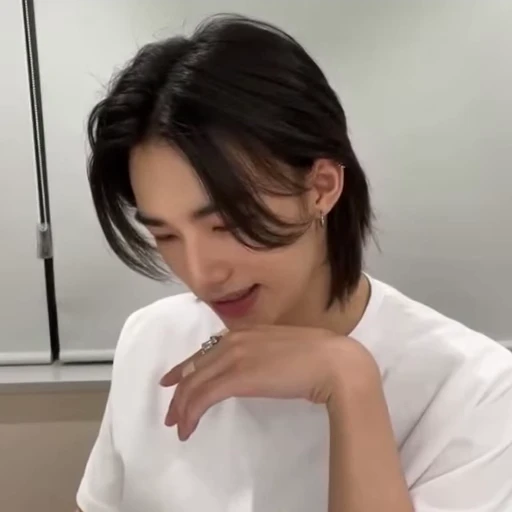 💋 Стикер «안뇽 Stray Kids» для Telegram