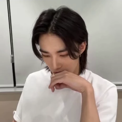 💋 Стикер «안뇽 Stray Kids» для Telegram