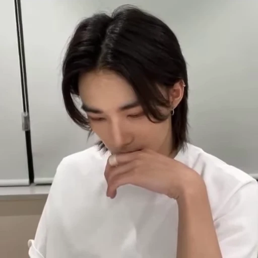 💋 Стикер «안뇽 Stray Kids» для Telegram