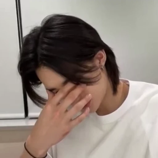 💋 Стикер «안뇽 Stray Kids» для Telegram