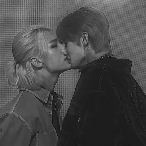 💞 Стикер «Hyun Jeong» для Telegram
