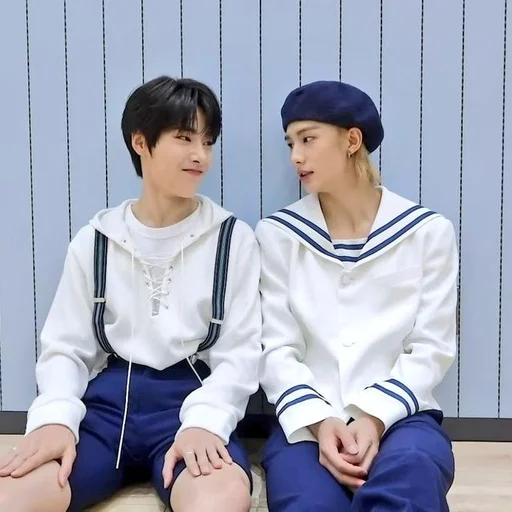 💞 Стикер «Hyun Jeong» для Telegram