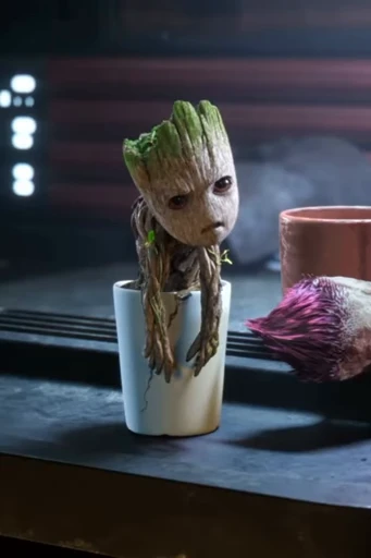 😔 Стикер «I am groot» для Telegram