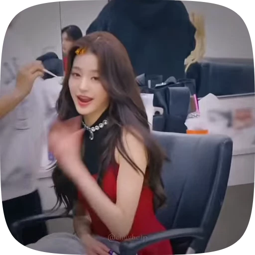 🌟 Стикер «Jang Wonyoung» для Telegram