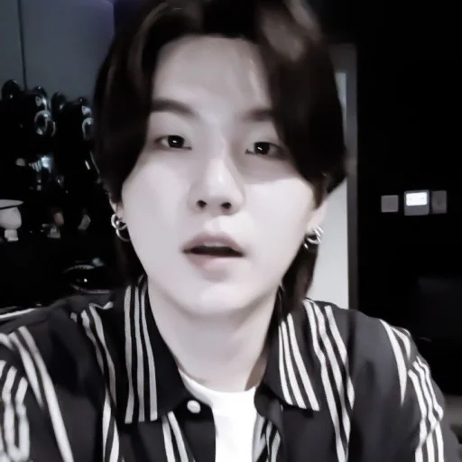 🚔 Стикер «yoongi» для Telegram