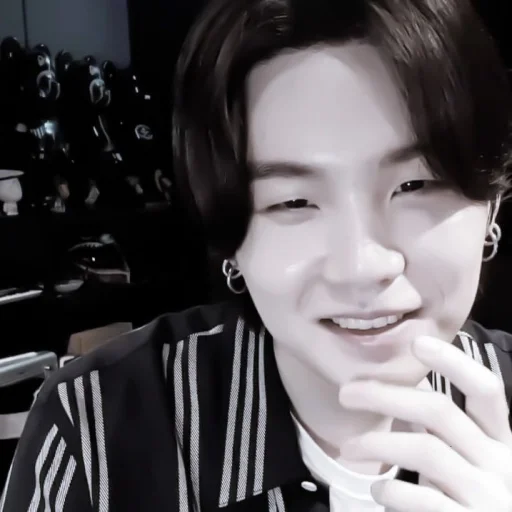 🚔 Стикер «yoongi» для Telegram