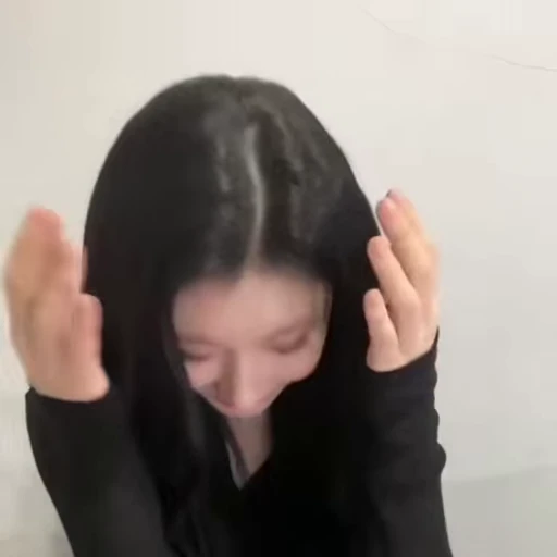 💯 Стикер «idols» для Telegram