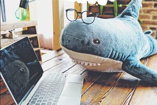 😎 Стикер «Ikea Shark» для Telegram