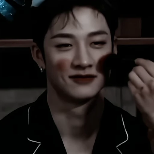 🌟 Стикер «channie» для Telegram