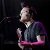 🫥 Эмодзи «blink 182» для Telegram