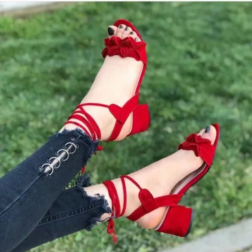 ❤️ Стикер «Foot lovers» для Telegram