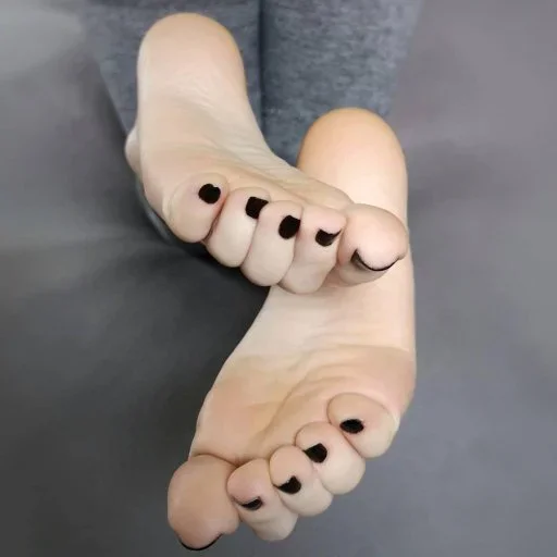 🖤 Стикер «Foot lovers» для Telegram