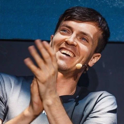 😂 Стикер «время устроить вечеринку» для Telegram