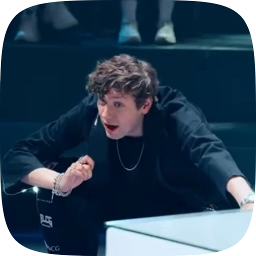 🏋 Стикер «Импровизация» для Telegram