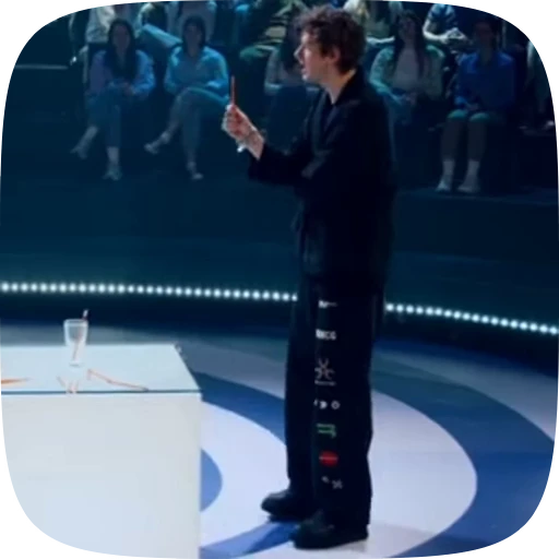 🤨 Стикер «Импровизация» для Telegram