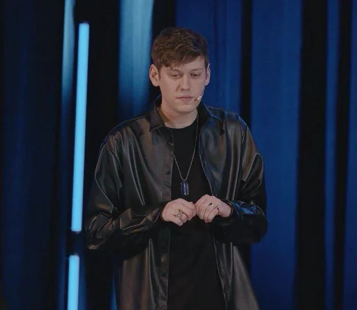 🥺 Стикер «толпа дебилов (Импровизаторы)» для Telegram