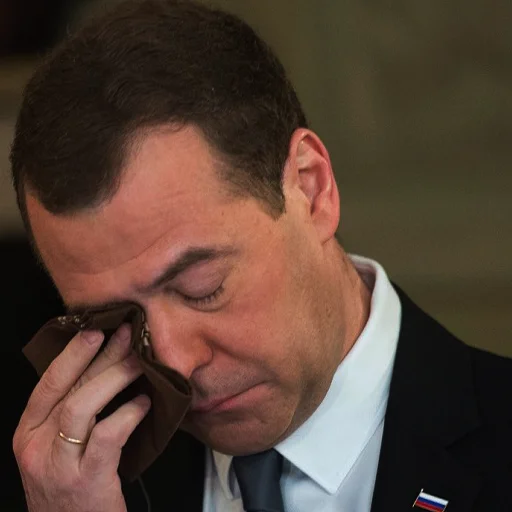 😢 Стикер «irondimon» для Telegram