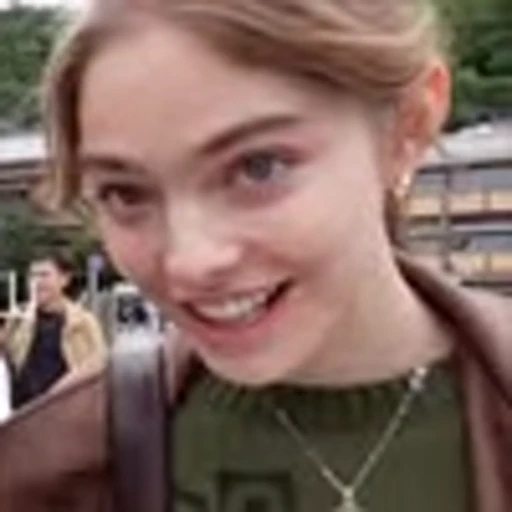 🤩 Эмодзи «Isabel Myers» для Telegram