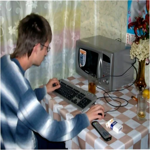 🍽 Стикер «typical it» для Telegram