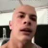 Стикер 29 Иван Золо