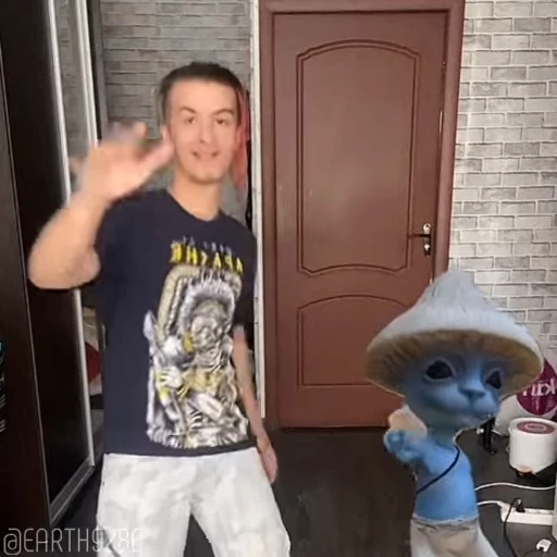 🐱 Стикер «Ivan zolo 2004» для Telegram