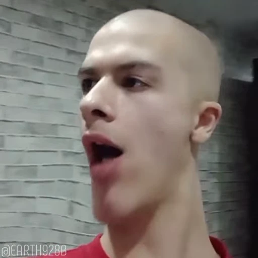 🥚 Стикер «Ivan zolo 2004» для Telegram