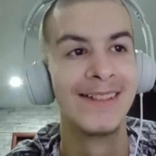 😁 Стикер «Иван Легенда Мира» для Telegram