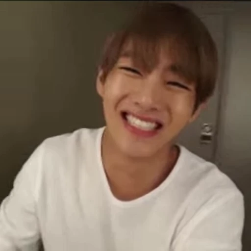 🌟 Стикер «taehyung bts» для Telegram