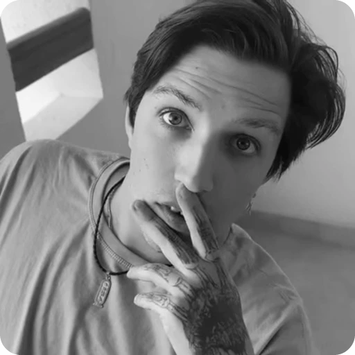 🤷‍♂ Стикер «𝑴𝒁𝑳𝑭𝑭 𝒃𝒚» для Telegram