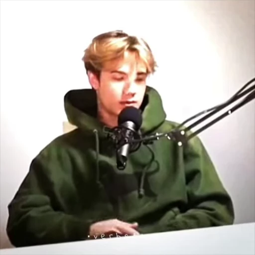 🚬 Стикер «Jaden» для Telegram