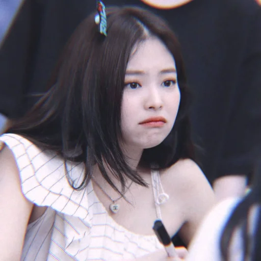 🎠 Стикер «BlackPink Jennie» для Telegram